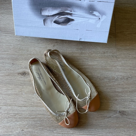 Anniel Italian Ballet Flats - Picture 2 of 6